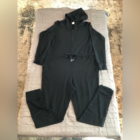 Smash and Tess x Jillian Harris “Harris Hoodie” - Picture 2 of 8